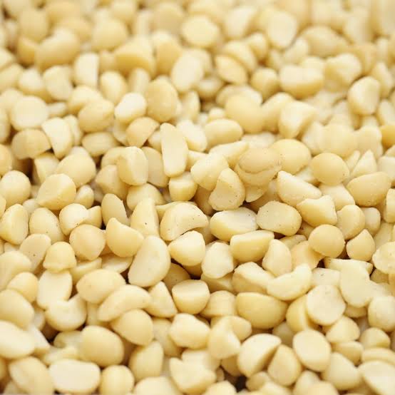 1kg Macadamia pieces