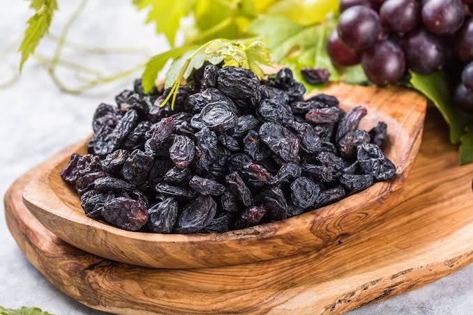 Black raisins